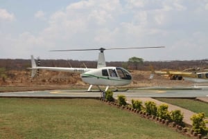 Chutes Victoria : 15 minutes de vol en hélicoptère au-dessus des chutes