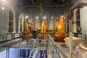 VIP Skip-the Line Titanic-museo ja viskinmaistelu kierroksella