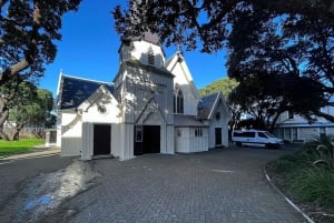 Wellington: Cave to Coast Highlights Guided Tour