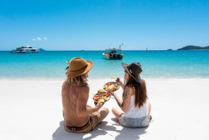 Whitsundays: One day beach, snorkel, buffet lunch