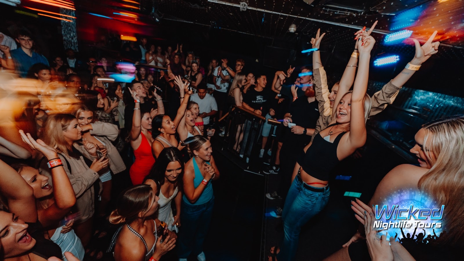 Wicked Nightlife Tours - Club Crawl