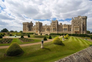 Tour privato del Castello di Windsor, Stonehenge e Bath