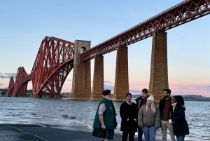 From Edinburgh: Outlander, Palaces, and Jacobites Day Trip