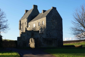 From Edinburgh: Outlander, Palaces, and Jacobites Day Trip