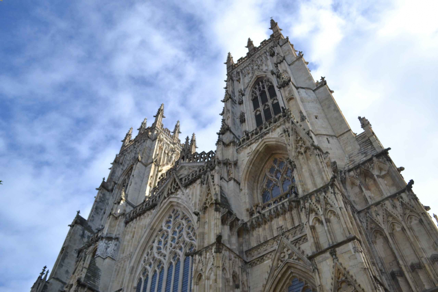York: Smartphone Guide with Riddles and Discovery Walk