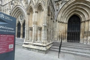 York: tour langs de buitenkant van de kathedraal van York met groepstoegang