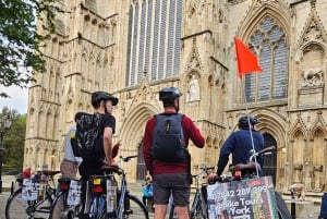 York: Geführte eBike Stadtführung mit lustigen historischen Fakten