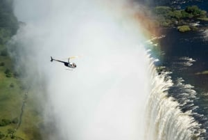 Da Livingstone un giro in elicottero sopra le cascate Victoria