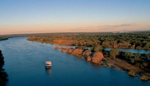 African Queen Cruise Co - Livingstones Adventure