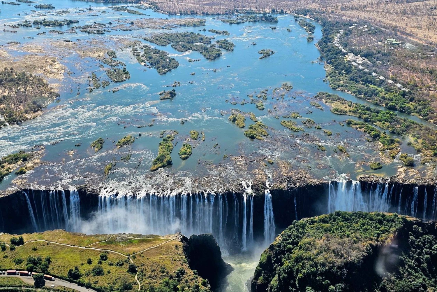 Day Tour: Victoria Falls Tour, Lunch & Luxury Sunset Cruise