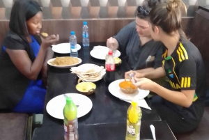 Da Livingstone: trasferimento di un'intera giornata a Lusaka con pranzo