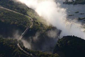TOUR GUIDATO DELLE CASCATE VITTORIA DAL LATO DELLO ZAMBIA