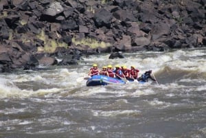Rafting de meio dia nas águas brancas do Zambeze