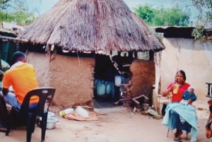 Mielenkiintoinen kyläkierros lounaalla