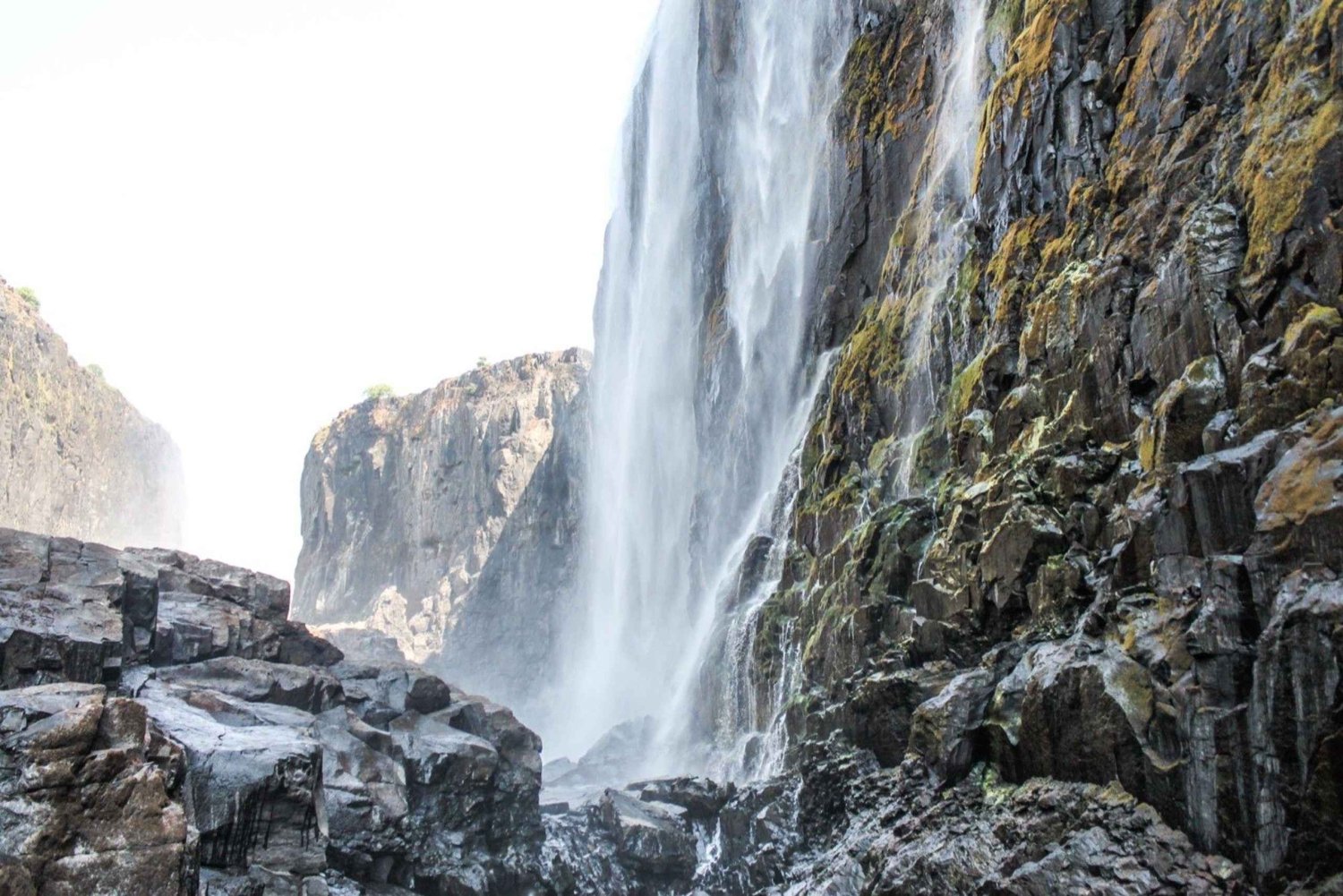 Livingstone: Victoria Fallsin uinti- ja venekierros noudolla