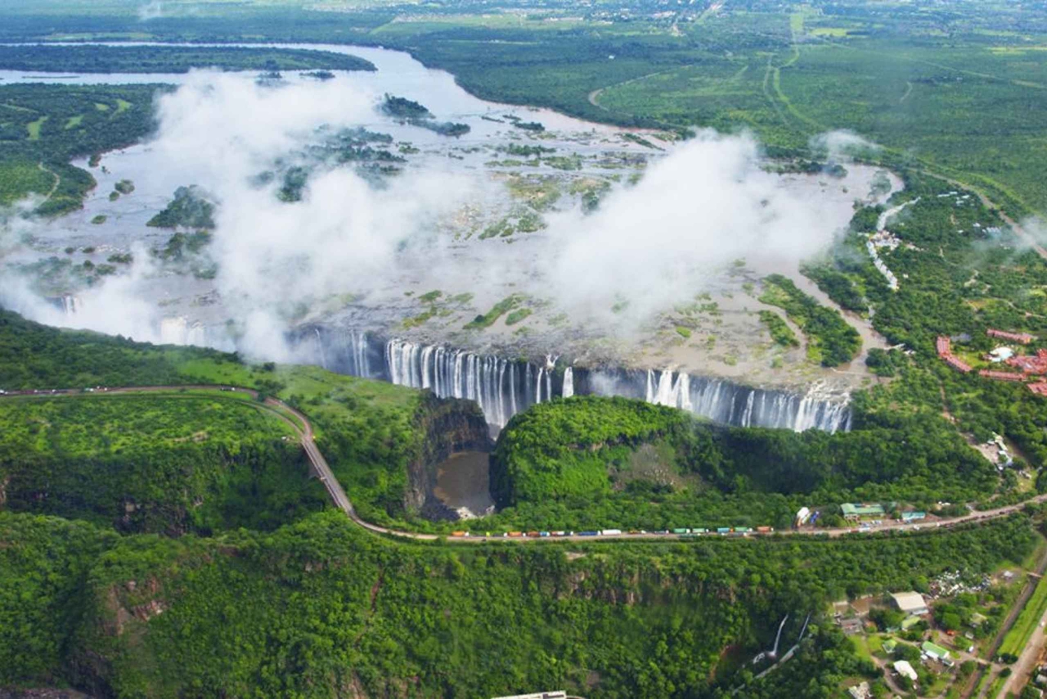 Auringonnoususta auringonlaskuun maisemakierros - (kävelykierros + veneristeily)