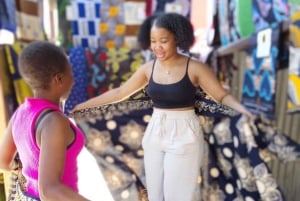 ルサカの究極の8時間：現地文化と孤児院の赤ちゃんゾウをご覧ください