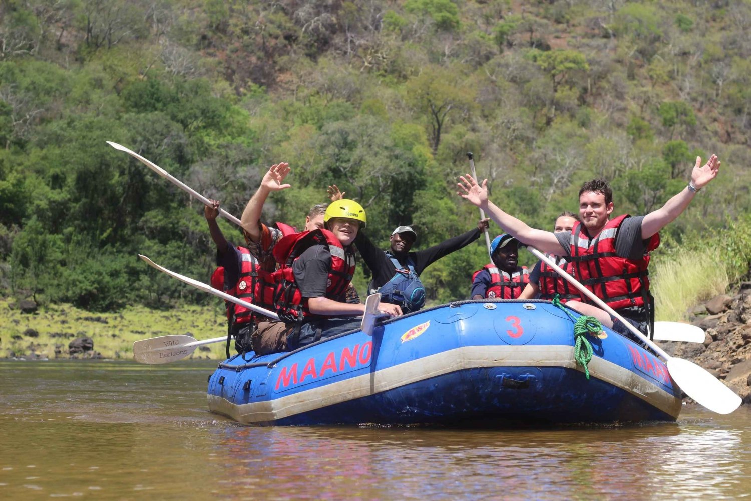 Upper Zambezi Raft Float (en anglais)