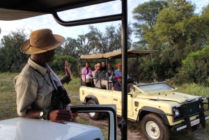 Victoria Watervallen: 4x4 safari door het Zambezi National Park