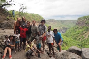 Victoria Falls: Batoka Gorge Outdoor Hiking Adventure