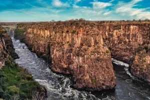 Wodospady Wiktorii: Safari na moście z przewodnikiem i muzeum