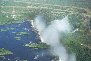 Avventura di lusso di un giorno alle Cascate Vittoria con volo in elicottero
