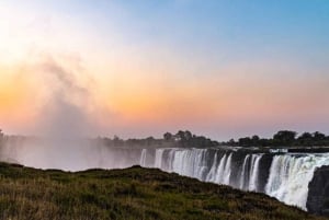 Avventura di lusso di un giorno alle Cascate Vittoria con volo in elicottero