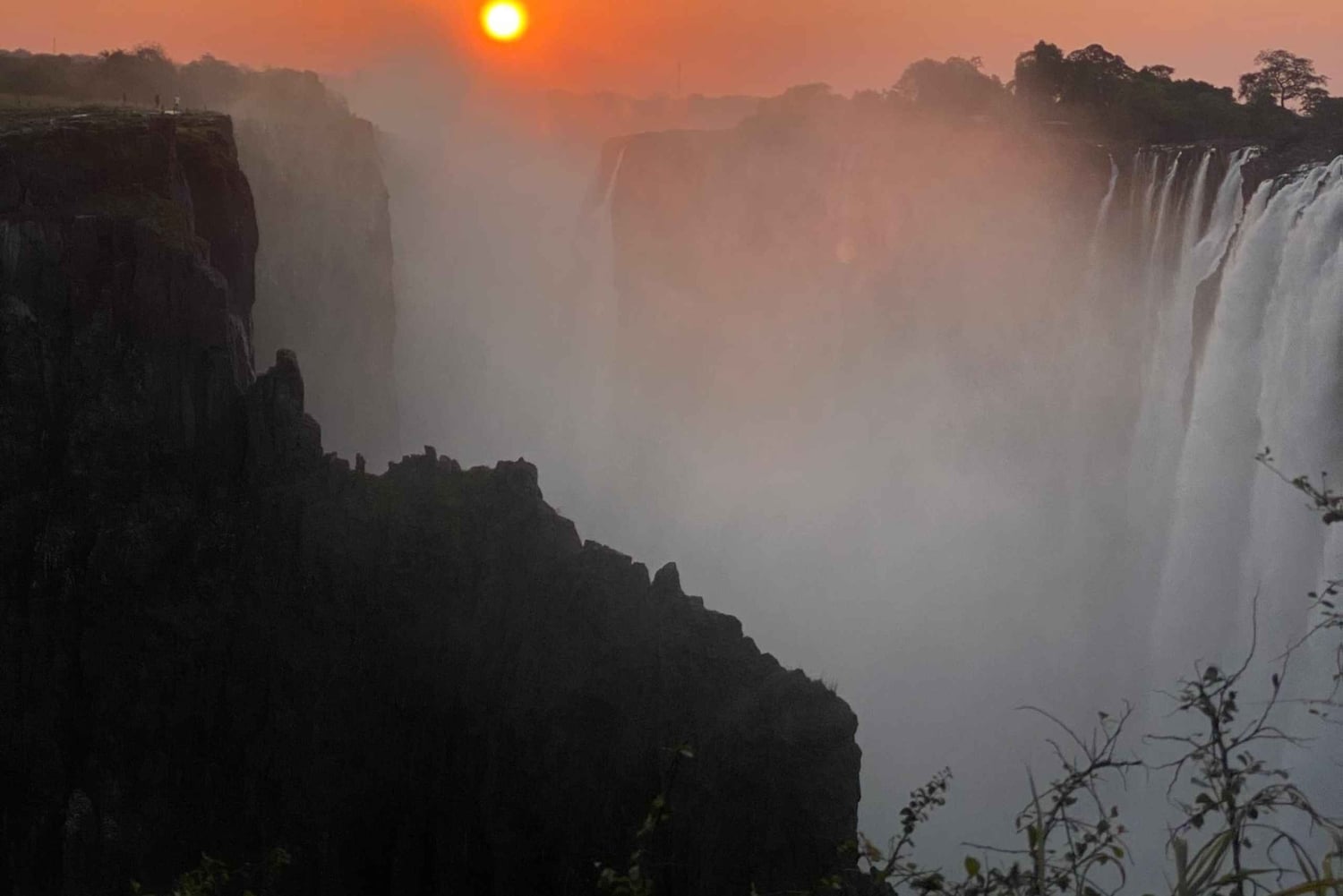 Victoria Falls:old age private guided tour