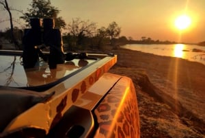 Victoria Falls: Sunset Safari + Tour of Victoria Falls Town