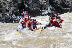 Cataratas Victoria: Experiencia de rafting en aguas bravas