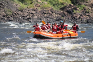 Victoriafälle: Sambesi River Rafting & Abendessen bei Sonnenuntergang in der Schlucht