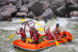 Cataratas Vitória: Rafting no rio Zambeze e jantar ao pôr do sol no desfiladeiro