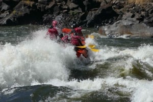 Cataratas Vitória Zimbábue: Rafting nas águas brancas do rio Zambeze