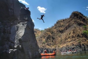 Victoria Falls Zimbabwe: White Water Rafting på Zambezi-floden