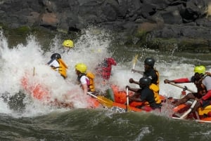 Cataratas Vitória Zimbábue: Rafting nas águas brancas do rio Zambeze