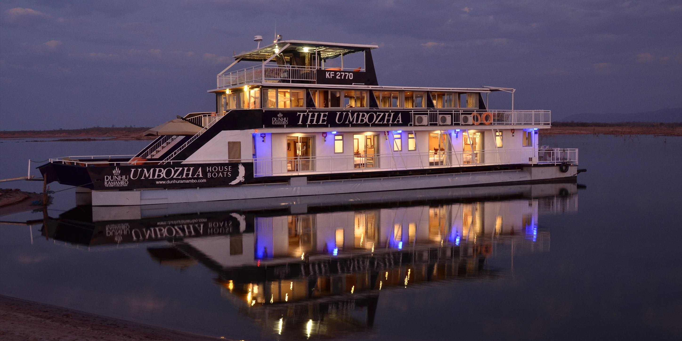 boat cruise in kariba