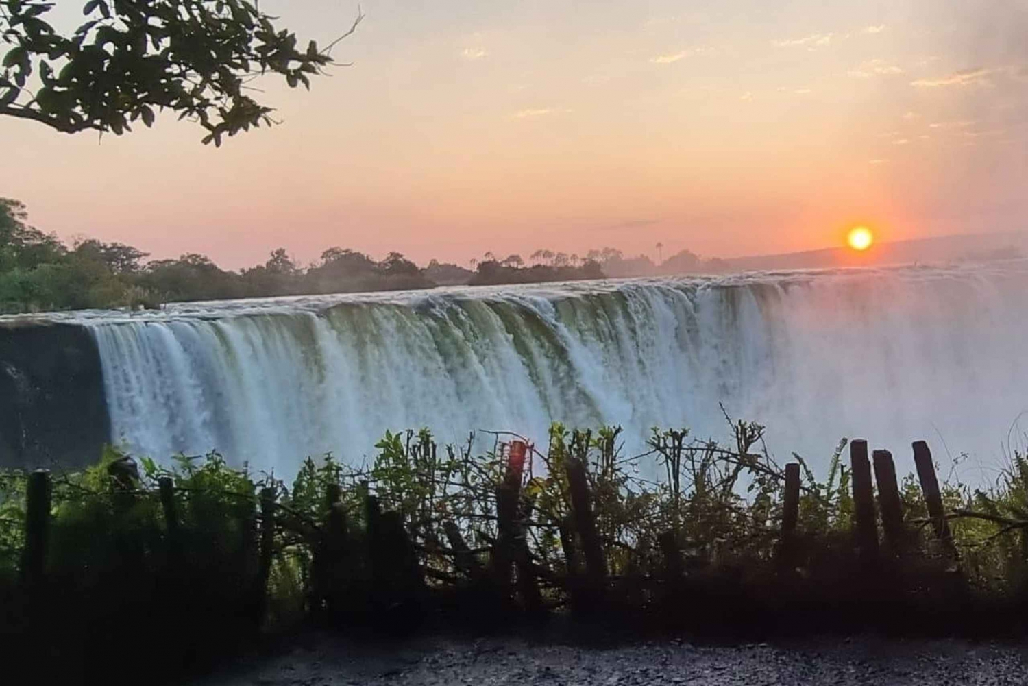 Day Tour: Victoria Falls Tour, Lunch & Luxury Sunset Cruise
