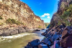 Guided Hike down the Zambezi Gorge