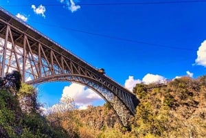 Guided Hike down the Zambezi Gorge