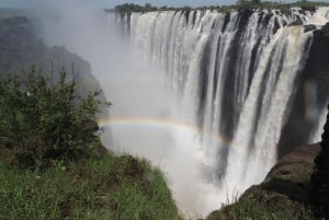 TOUR GUIADO PELAS CATARATAS DE VICTORIA NO LADO ZAMBIANO