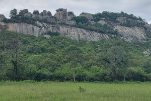 Harare: Dagstur til Chinhoyi-grottene – med forfriskning