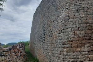 Harare: Chinhoyi Caves Day Trip with Lunch and Transfer