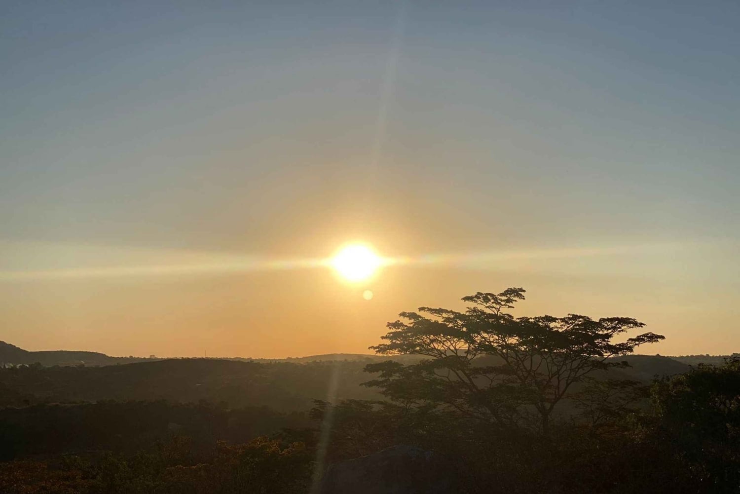 Harare: Golden Hour Hilltop Hike with Wine