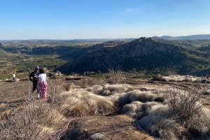 Harare: Golden Hour Hilltop Hike with Wine