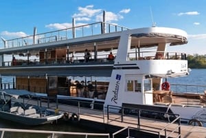 Livingstone: rinocerontes, cataratas Victoria y crucero