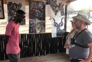 Monde: Village Tour with Art Workshop and Refreshments