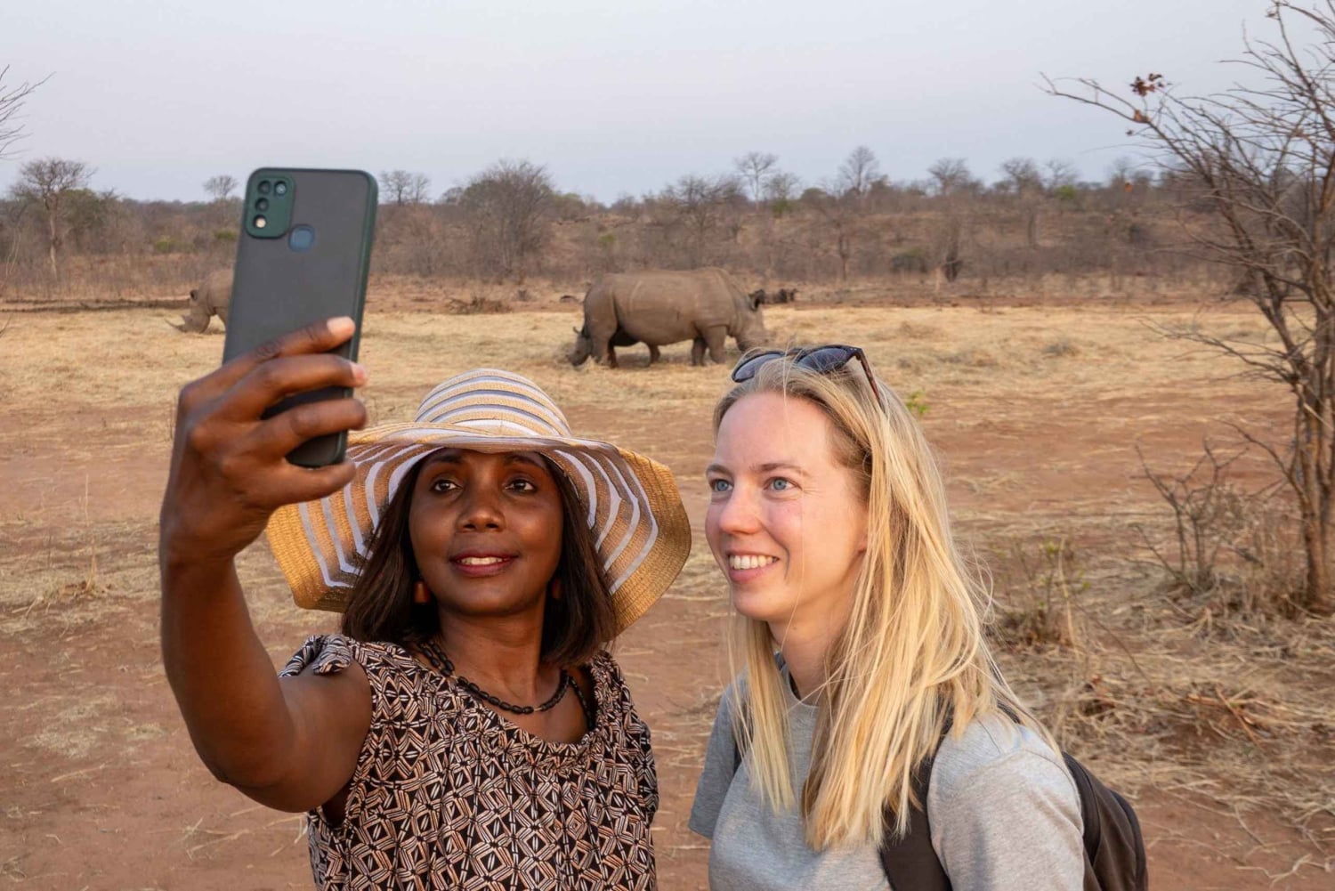 Safari Drive & Rhino Walks i Mosi-oa-Tunya nationalpark