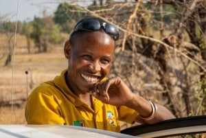 Safari Drive & Rhino Walks i Mosi-oa-Tunya nationalpark