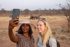 Safari Drive & Rhino Walks i Mosi-oa-Tunya nationalpark