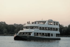 SUNDOWNER CRUISE.